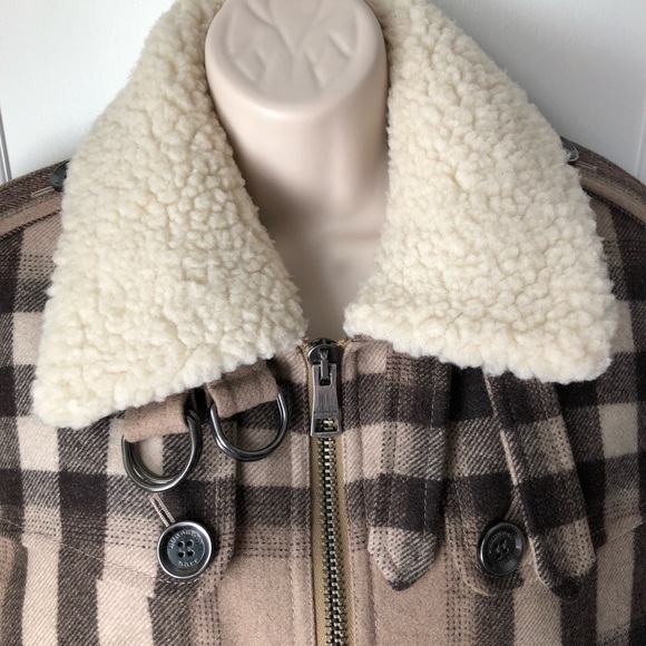GORGEOUS NWOT  BURBERRY WOOL/SHEARLING TRIM PLAID - Picture 2 of 8